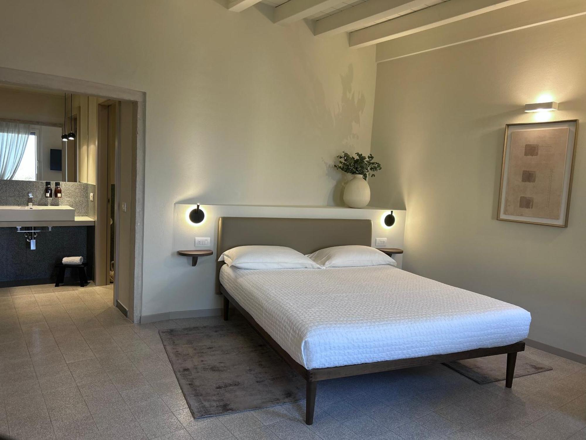 The Lake Suites Com - Luxury Stay In Лацизе Экстерьер фото